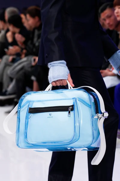 Look 75